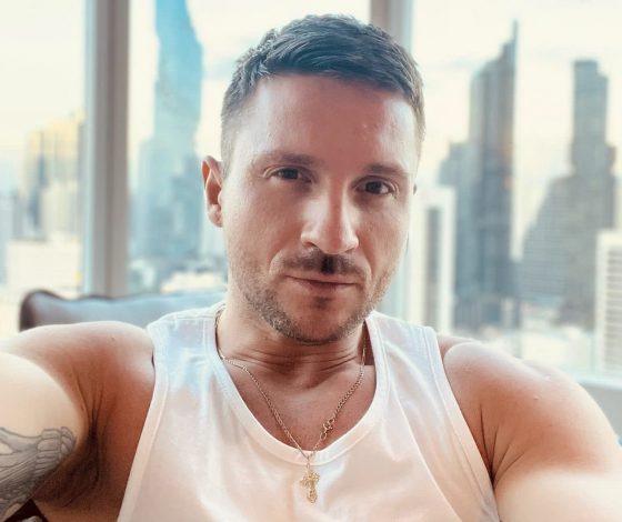 Сергей Лазарев резко набрал лишние килограммы