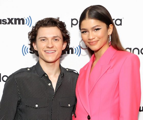 Зендея показала помолвочное кольцо за 20 млн рублей