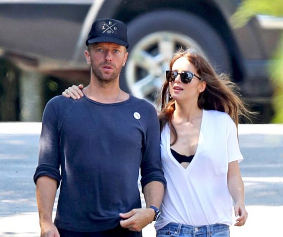 Солист Coldplay Крис Мартин и Дакота Джонсон опровергли слухи о расставании совместным выходом