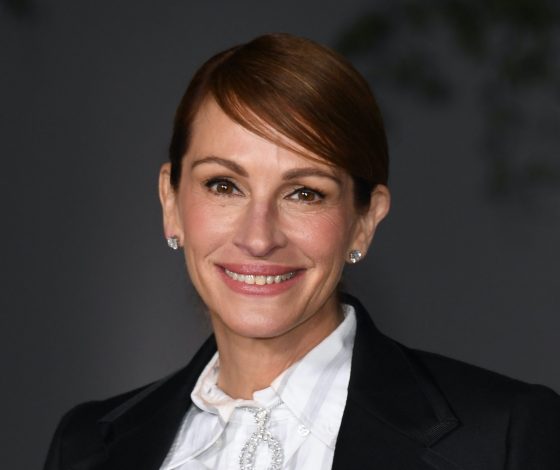 Джулия Робертс пообедает с фанатом ради помощи обездоленным