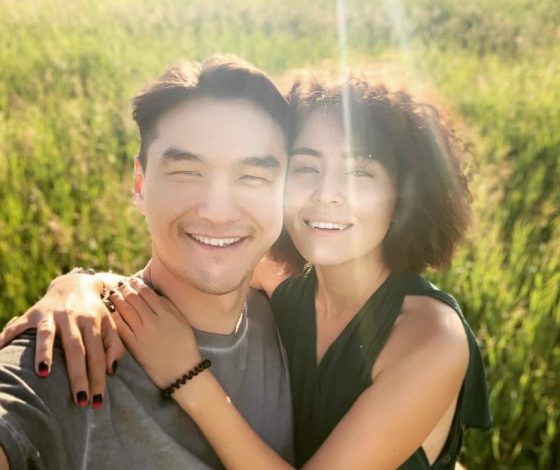 Жена Нурлана Сабурова поделилась редкими кадрами с комиком