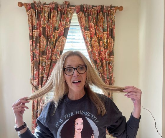 Лиза Кудроу скорбит по Мэттью Перри: «Спасибо, что так смешил меня»