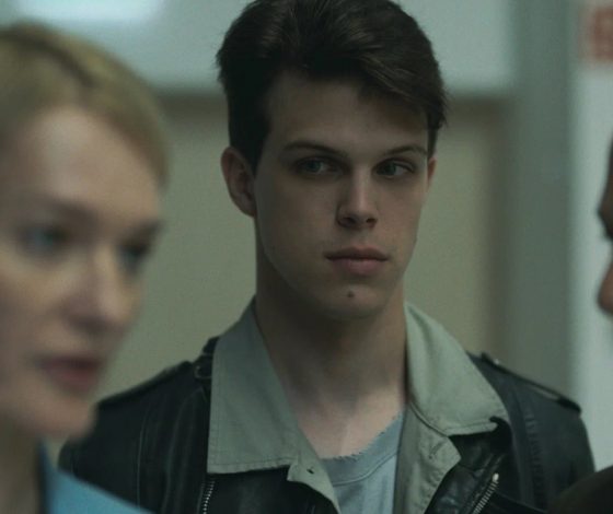 Актеры сериала «Цикады» поздравили мам с Днем матери