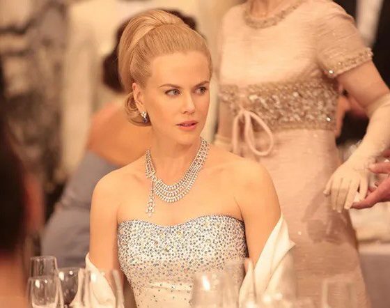 10 правил и привычек настоящей аристократки