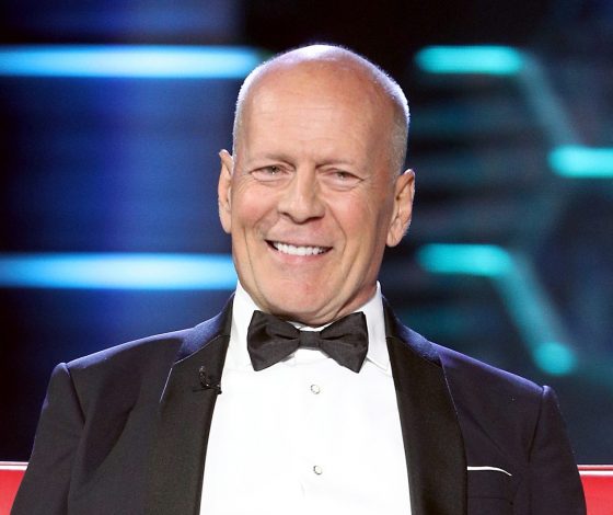 Семья Брюса Уиллиса надеется на рождественское чудо