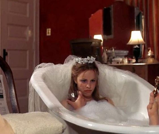 Названы три части тела, о которых мы забываем в душе