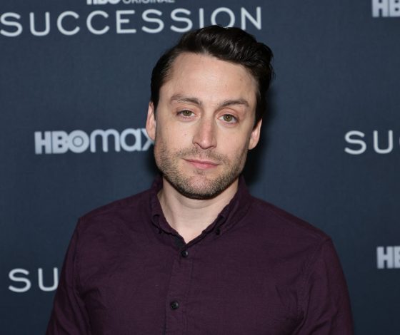 Конкурент Юры Борисова: Киран Калкин с женой на закрытой вечеринке в Париже