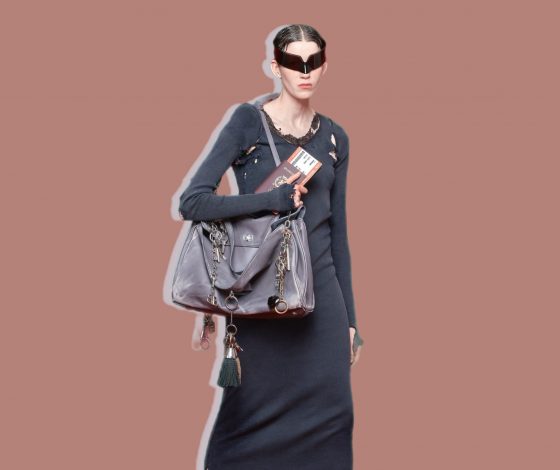 Брелок – не только большой тренд, но и достойный подарок на Новый год. Где такой купить и как его носить?