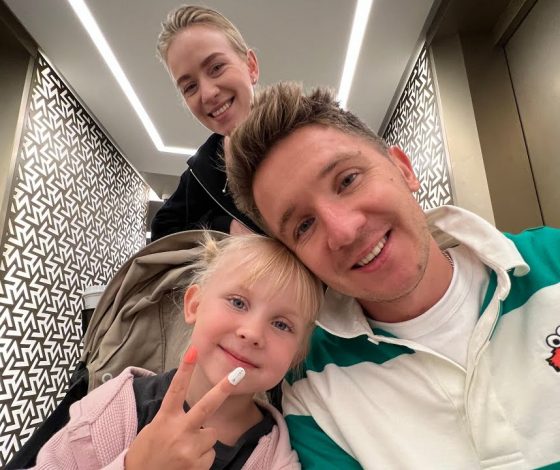 Денис и Елена Кукояки показали, как отдыхают в Дубае: прогулки и дегустация местных лакомств