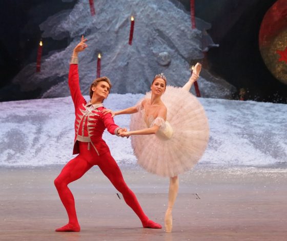 Не только «Щелкунчик»: какие постановки посмотреть онлайн на Новый год