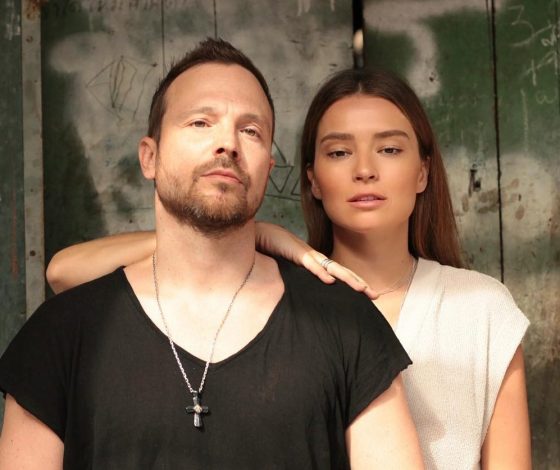 Жена Алексея Чадова показала фигуру в бикини после родов