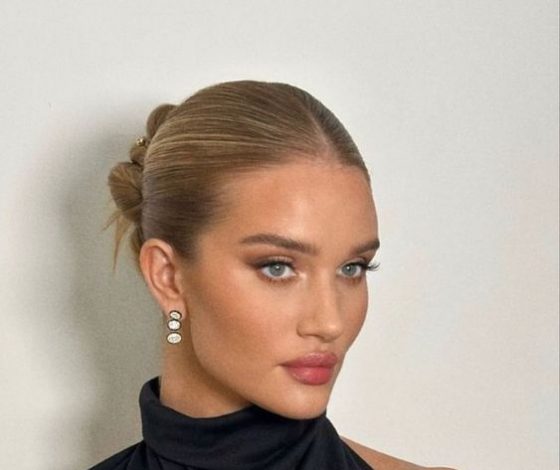 Роузи Хантингтон-Уайтли показала идеальный комплект белья, который подойдет каждой