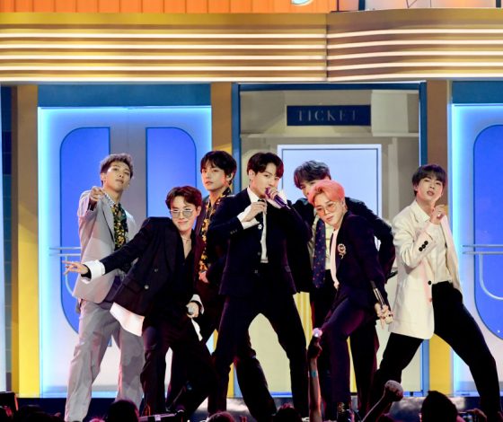 Вымышленная K-pop группа побила рекорд BTS