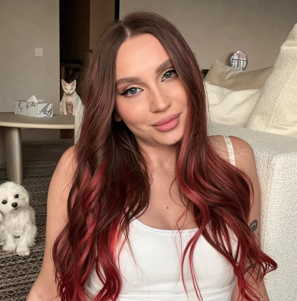 Юля Годунова запустила собственный бренд уходовой косметики