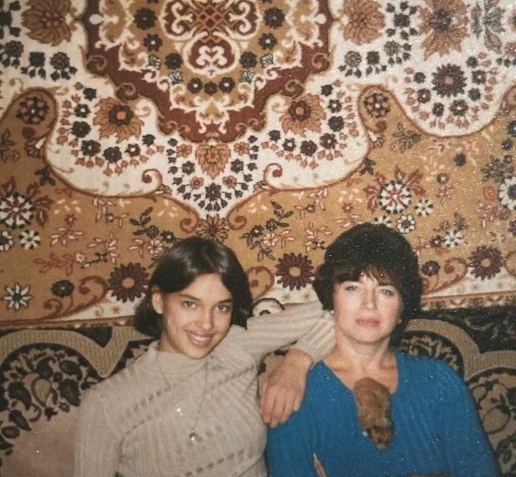 Ирина Шейк с мамой Ольгой. Фото: соцсети