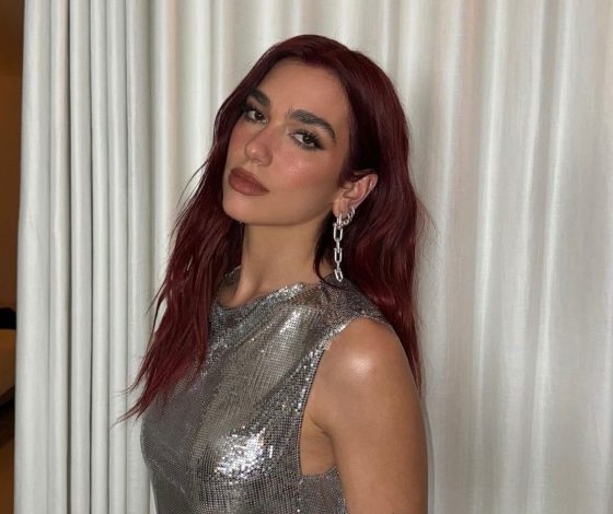 Настоящая дива: Дуа Липа предстала в роковом образе, который сводит нас с ума