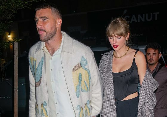 «Я не знаю, как, черт возьми, мне это удалось»: Трэвис Келси в шоке от того, что помолвлен с Тейлор Свифт