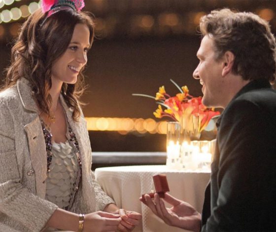 Парень сделал предложение девушке, с которой ChatGPT общался за него год