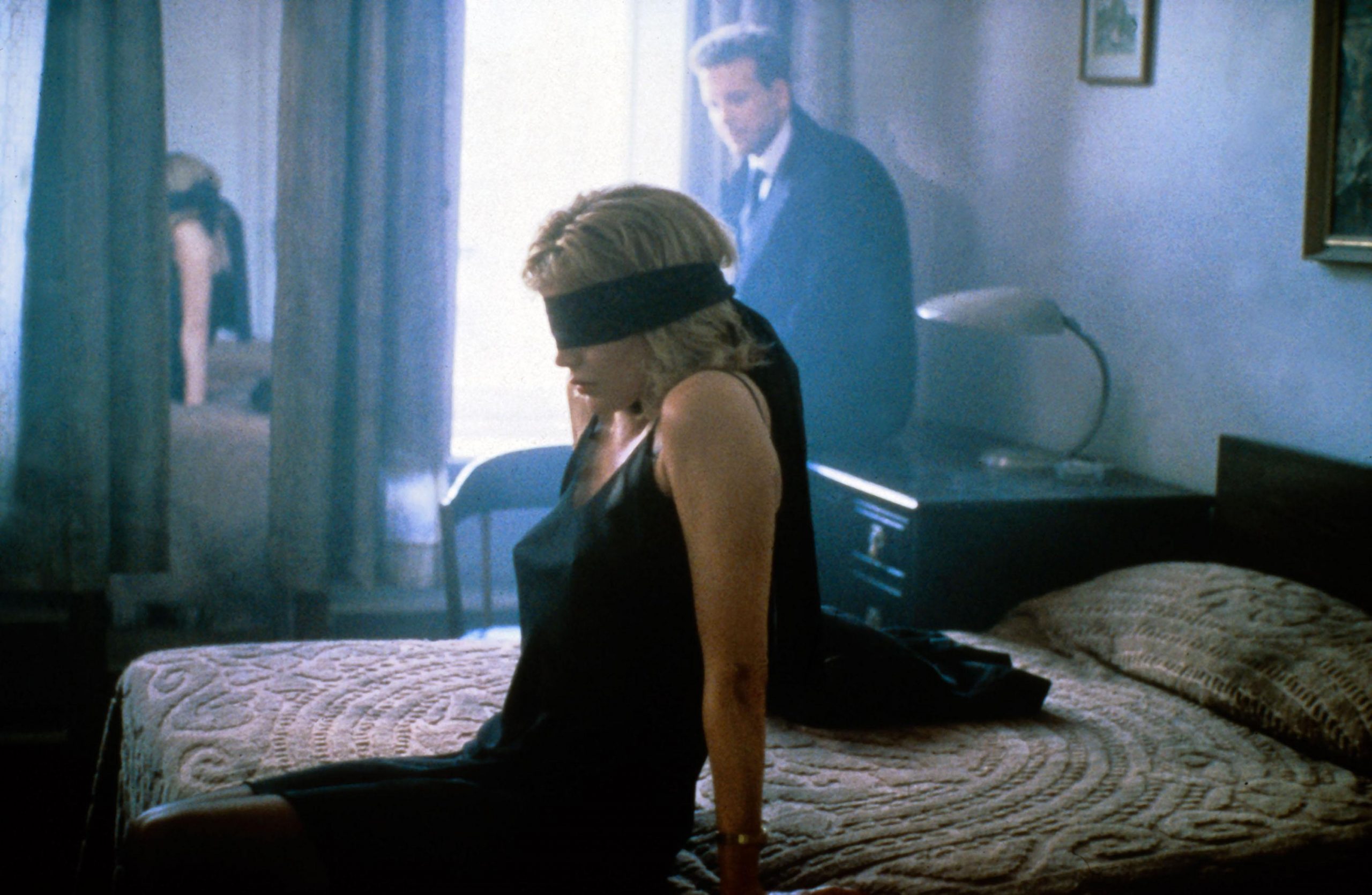 10 signs of incredible chemistry between a man and a woman