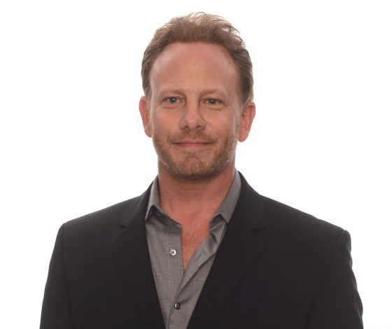 На звезду сериала «Беверли-Хиллз 90210» напали