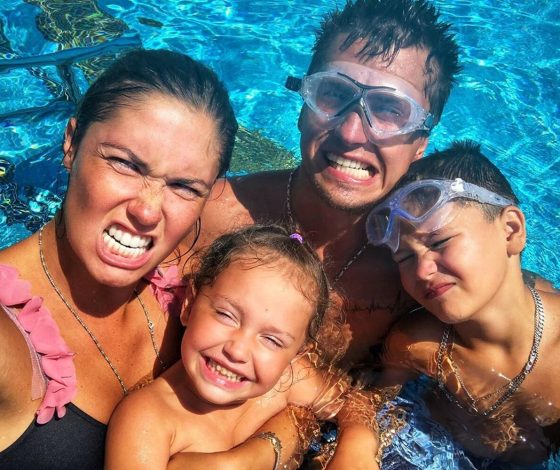 Павел Прилучный показал увлечение детей от Агаты Муцениеце. Смотри видео