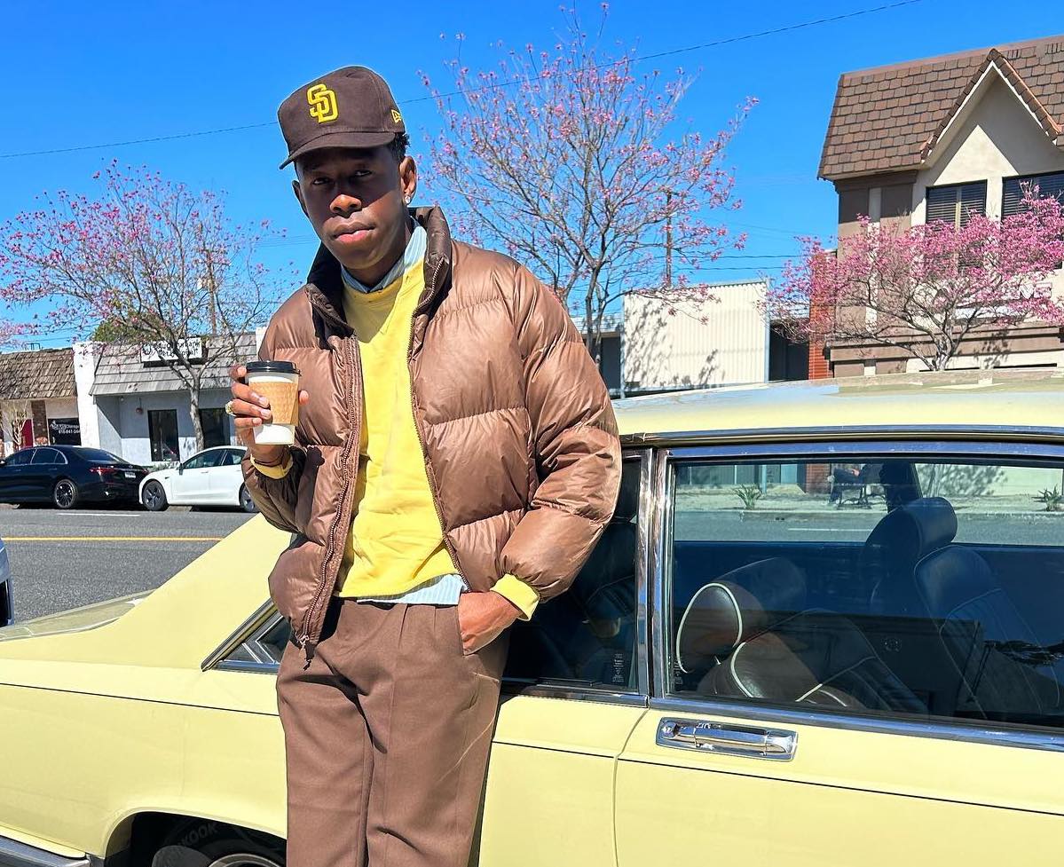 Your grandparent’s basic style is becoming a big trend in 2024.  How to create such an image?