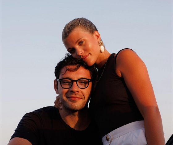 София Ричи и Эллиот Грейндж впервые станут родителями