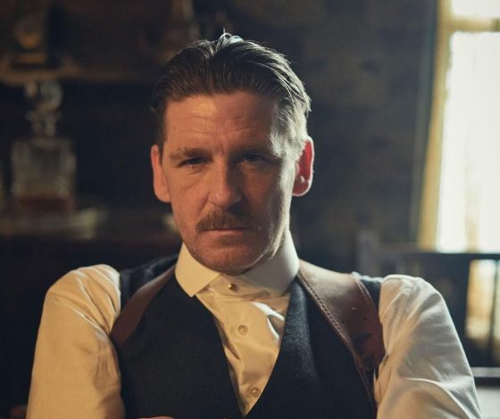 Звезду «Острых козырьков» оштрафовали за хранение запрещенных веществ. Есть одно но