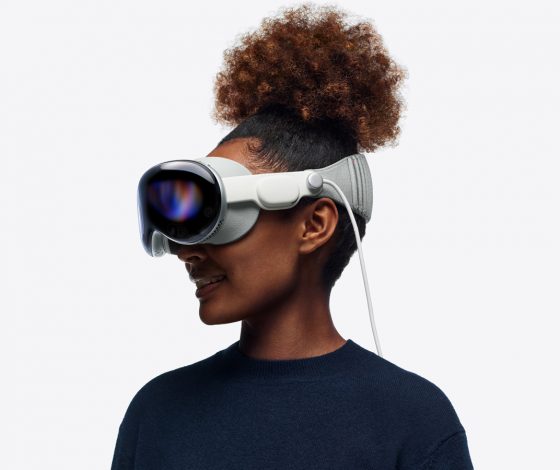 Как люди сходят с ума от шлема Apple Vision Pro?