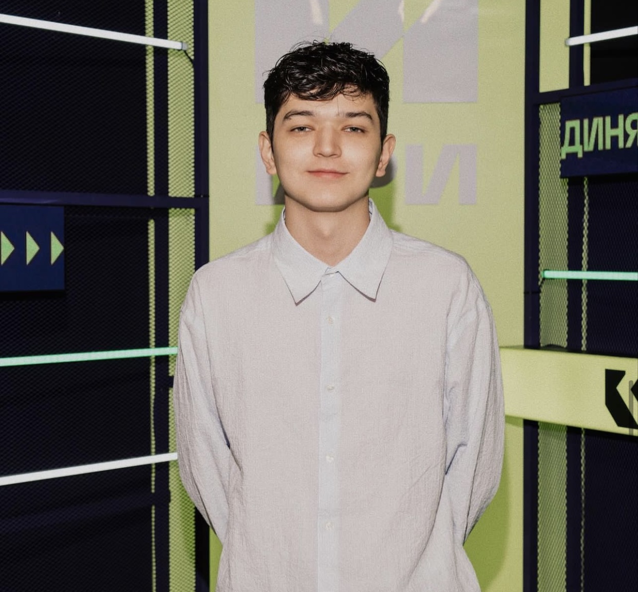 The star of the “Voice” show made a flow offer