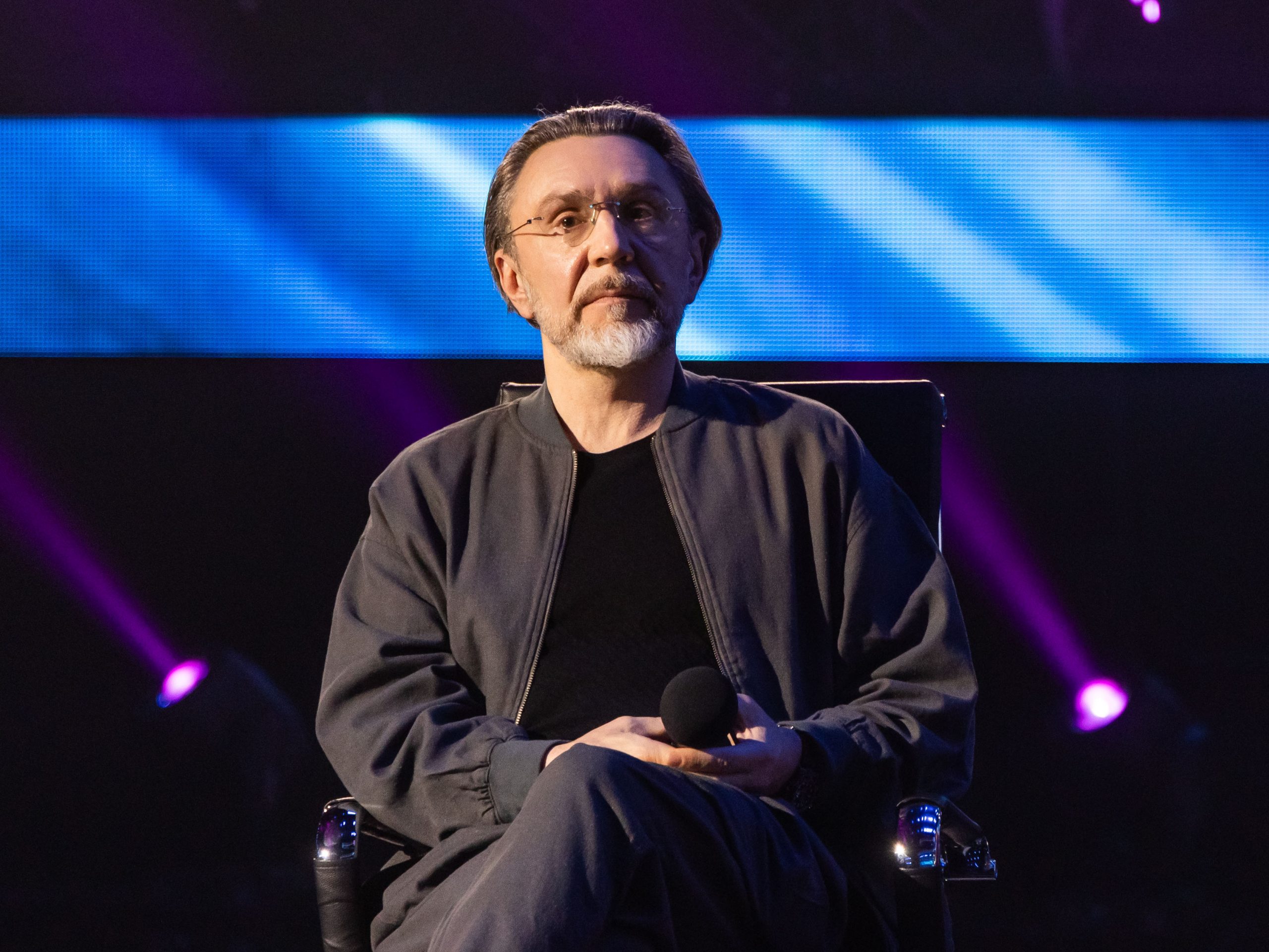 “The truth is that I exist in the field of my desires”: Sergei Shnurov told the reason for leaving the stage and the details of the “New Star Factory”