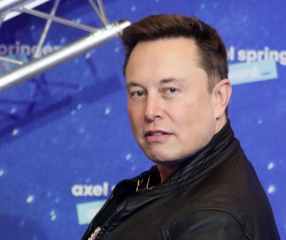 Граймс рассказала о тяжелой болезни сына Илона Маска