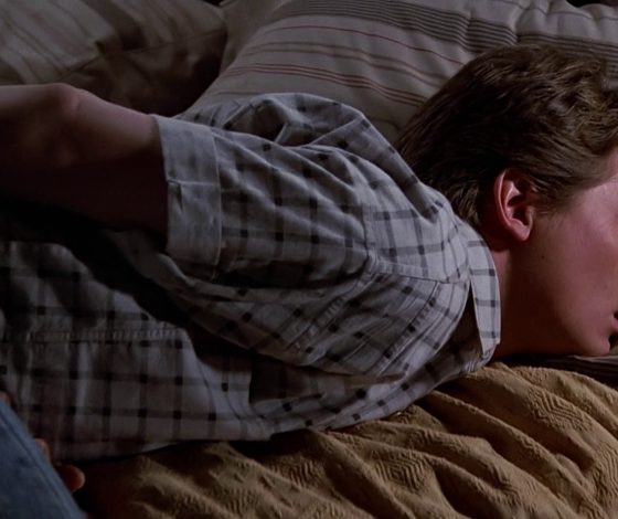 Самая полезная поза для сна