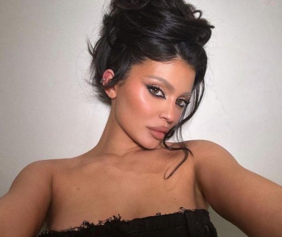 Кайли Дженнер отметила день рождения: «27 – это почти 30»