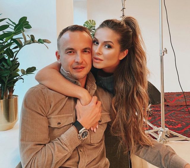 Слухи подтвердились: Нюша объявила о разводе с Игорем Сивовым