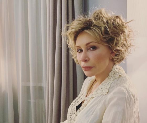 76-летняя Татьяна Васильева откровенно рассказала о пластических операциях