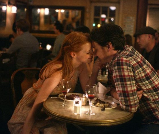 10 вещей, которые каждая девушка делает на первом свидании