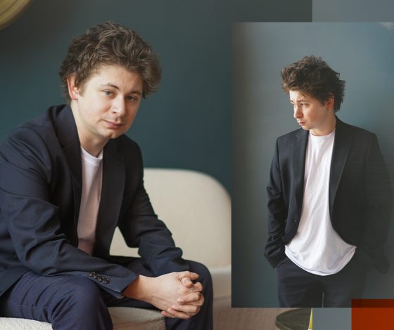 Титры: Аскар Нигамедзянов