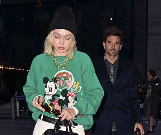 Джиджи Хадид спровоцировала слухи о помолвке с Брэдли Купером