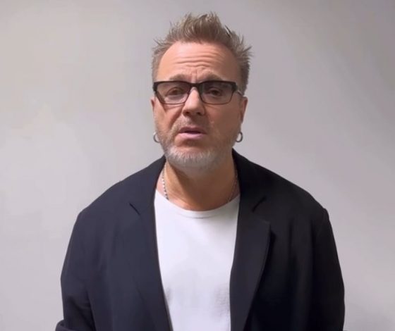 «Мы скорбим до сих пор»: Владимир Пресняков, Mona и Люся Чеботина высказались об альбоме «Голос мой услышь»