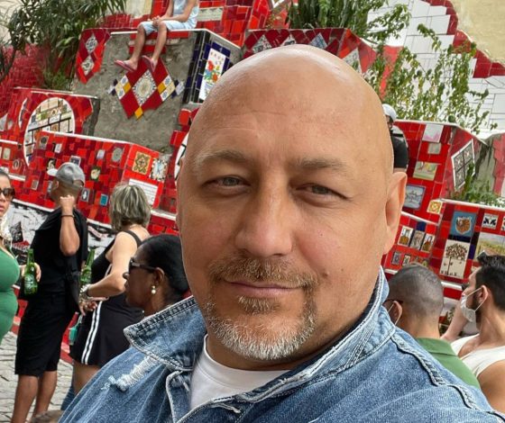 Ведущий программы «Такси» Алексей Куличков госпитализирован в тяжелом состоянии