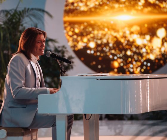 Караоке дома: в Одноклассниках пройдет онлайн-концерт