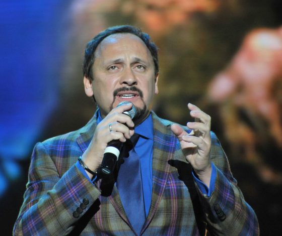 Родители Стаса Михайлова предлагали продать свою квартиру ради съемок клипа сына