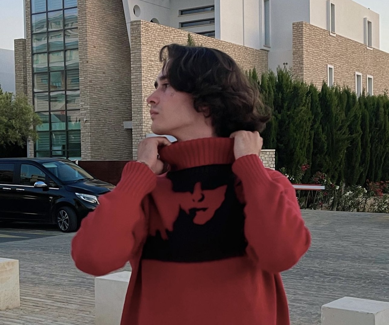 A rare appearance: Eljay’s brother and his girlfriend appeared in public