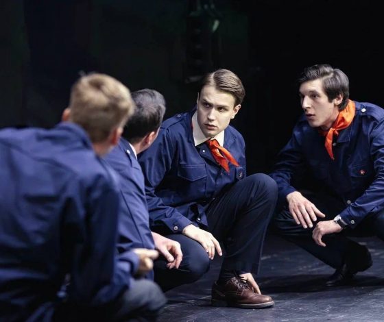 Время для ностальгии: спектакль «Burnt in the USSR» по пьесе Александра Цыпкина