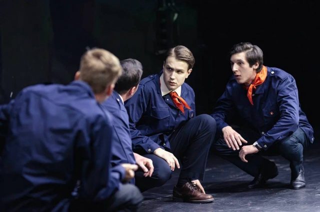 Время для ностальгии: спектакль «Burnt in the USSR» по пьесе Александра Цыпкина