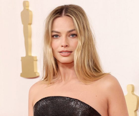 Марго Робби показала фигуру спустя месяц после родов