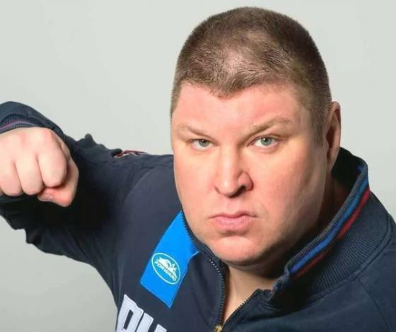 Звезда сериалов «Универ» и «СашаТаня» Андрей Свиридов экстренно госпитализирован в Москве