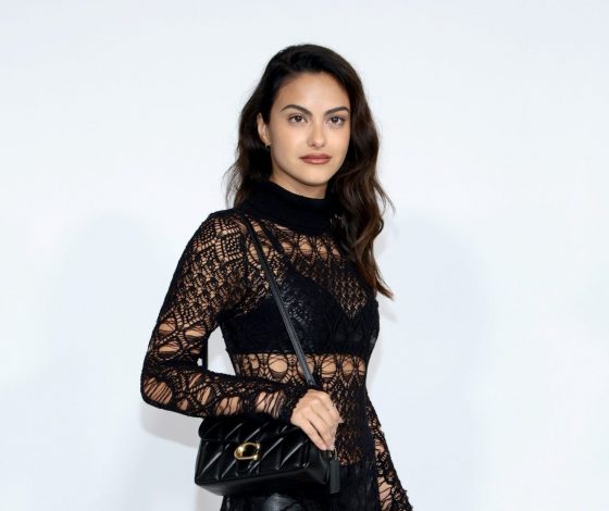 Звезда «Ривердейла» объявила о помолвке