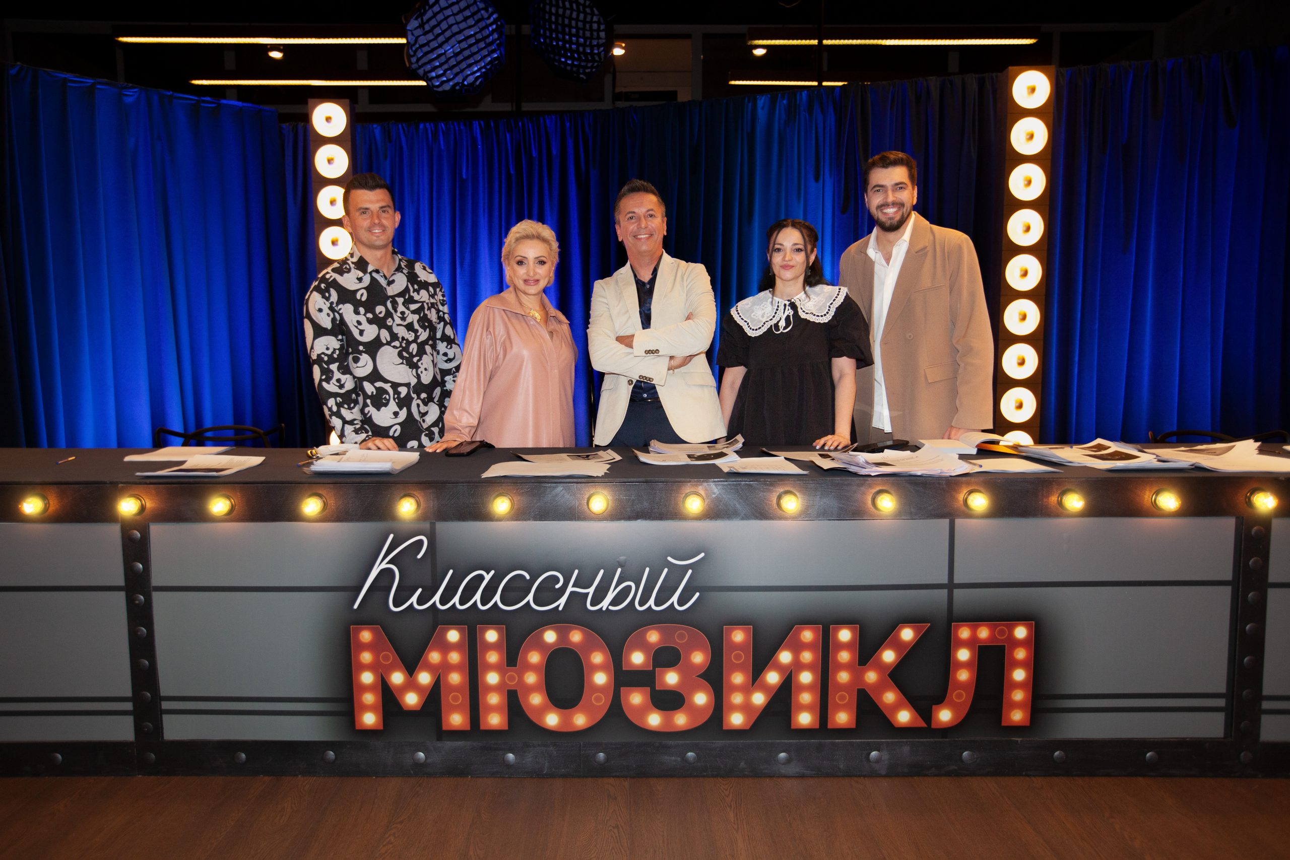 Eteri Beriashvili and Vyacheslav Makarov.  Who else was the mentor of the new reality show “High School Musical”?